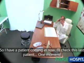 Fakehospital skaistas rūdmataina prescribed dzimumloceklis līdz viņai ārsts