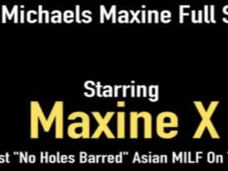 クレイジー アジアの ママ maxinex 持っています フード 以上 頭 a 大きい manhood で 彼女の pussy&excl;